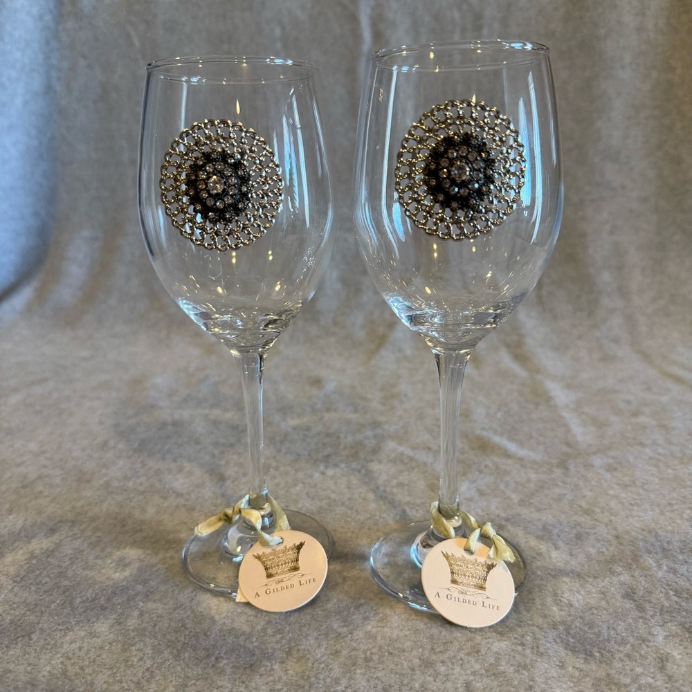 Demdaco A Gilded Life New With Tags Pair Decorative Rhinestone Stem Wine Glasses